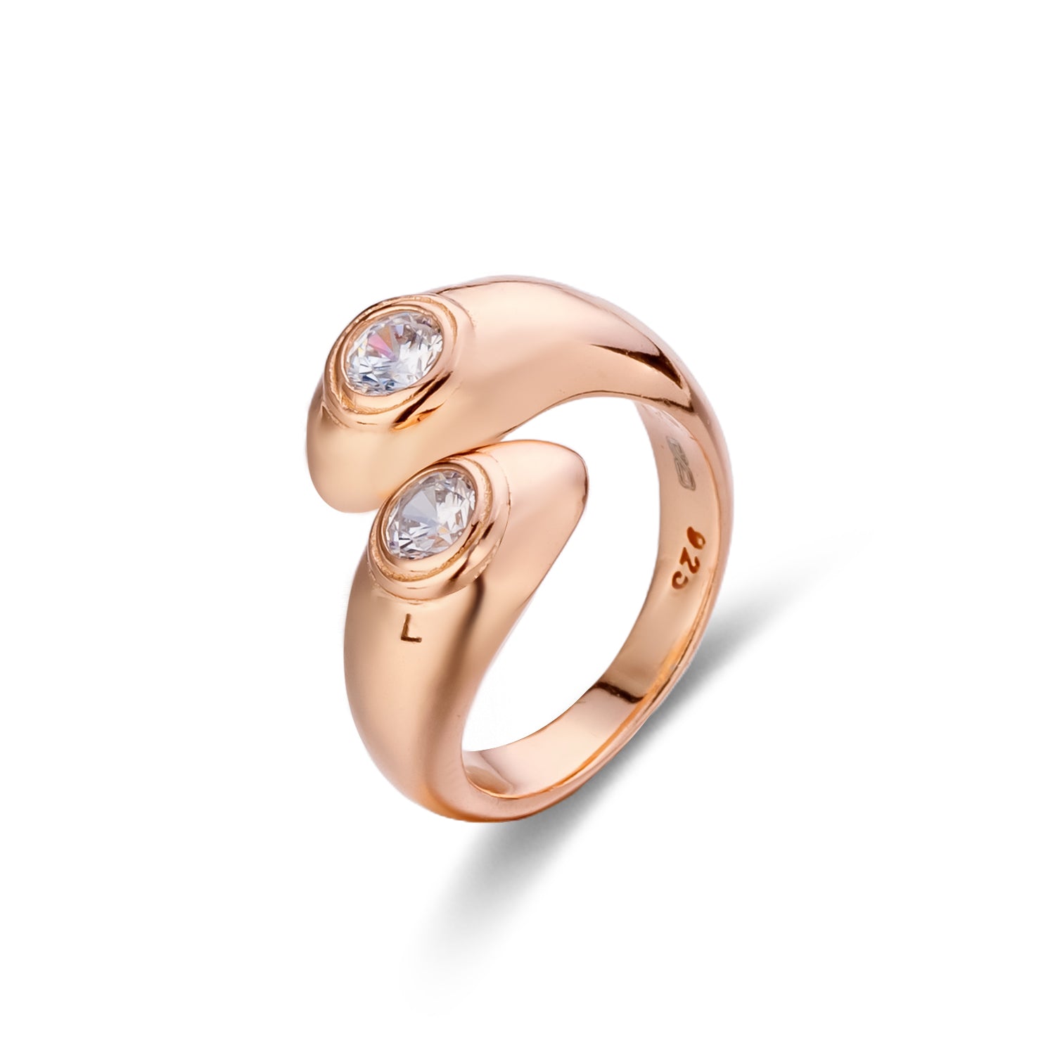 טבעת בסגנון ייחודי עם חישוק א-סימטרי ושתי אבני זרקון מכל צד