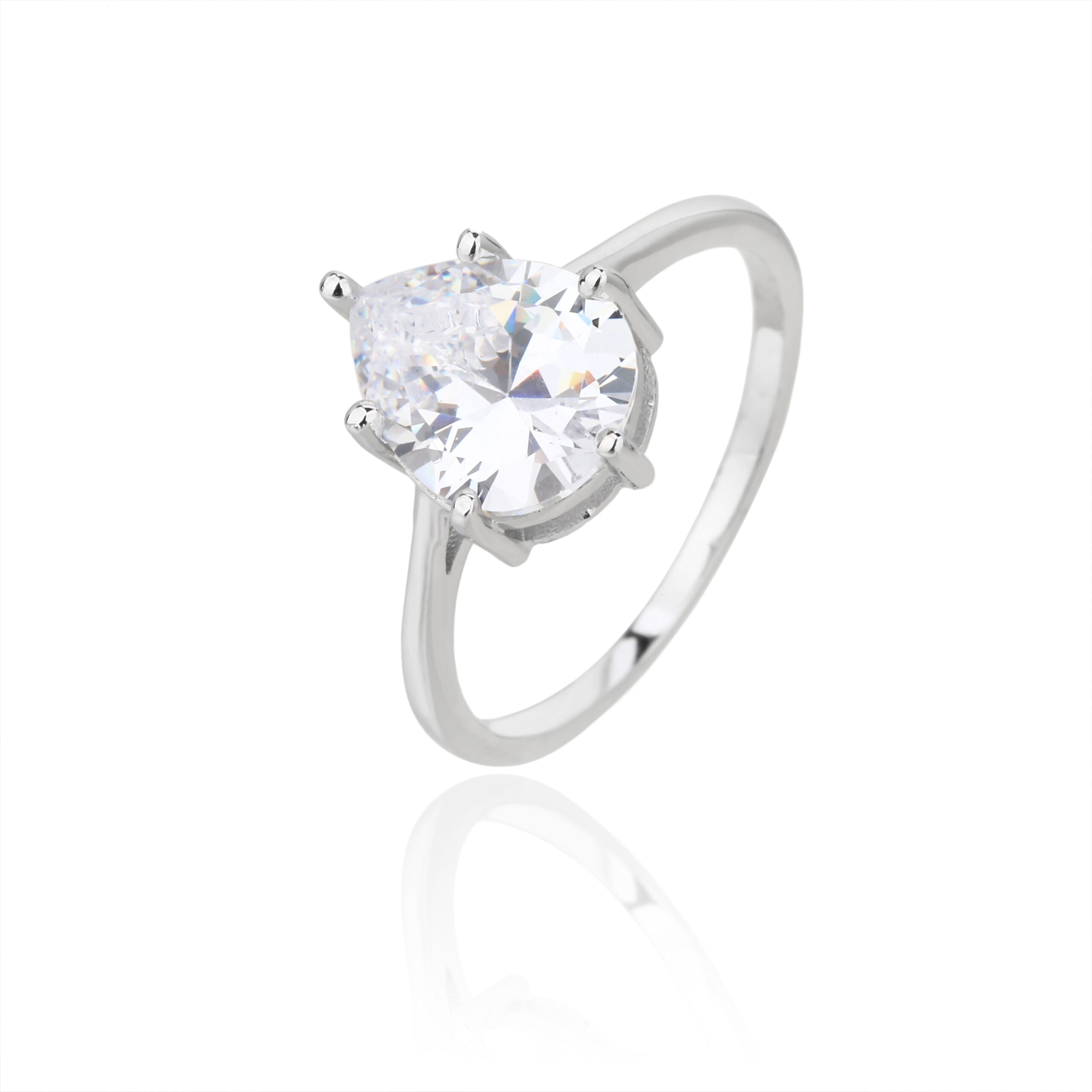 טבעת כסף בעיצוב סוליטר עם אבן מרכזית בצורת טיפה