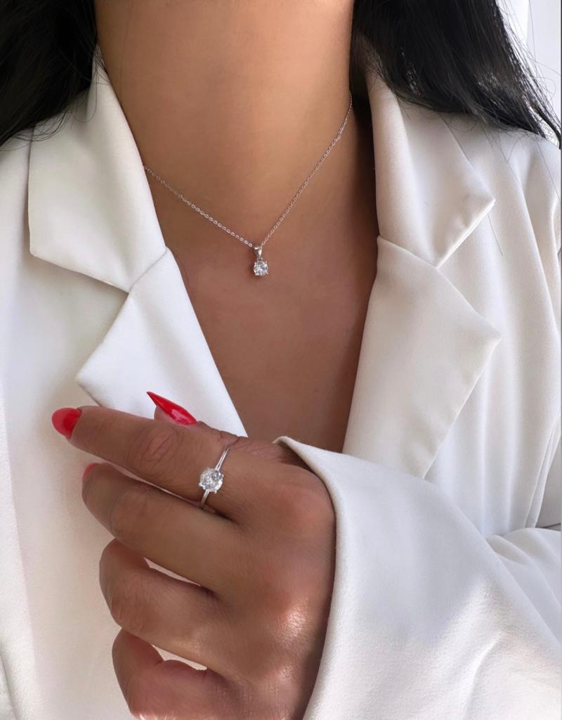 שרשרת עדינה מכסף אמיתי עם תיליון מאבן זירקון