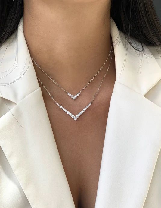 שרשרת כסף אמיתי עם 7 אבני זירקון שגדלות לאמצע