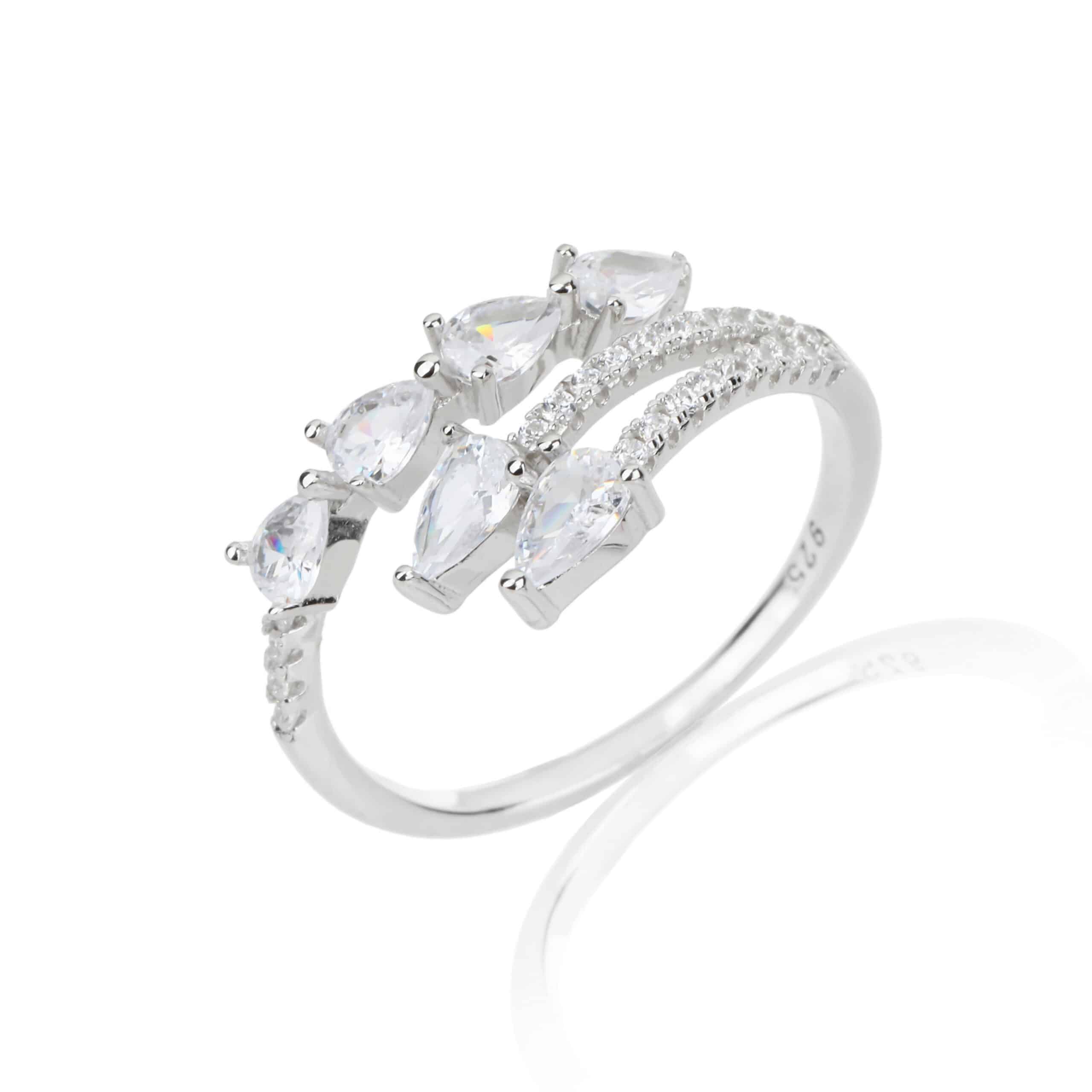 טבעת עם חישוק שמתפצל לשלוש קצוות - כסף משובצת זירקון