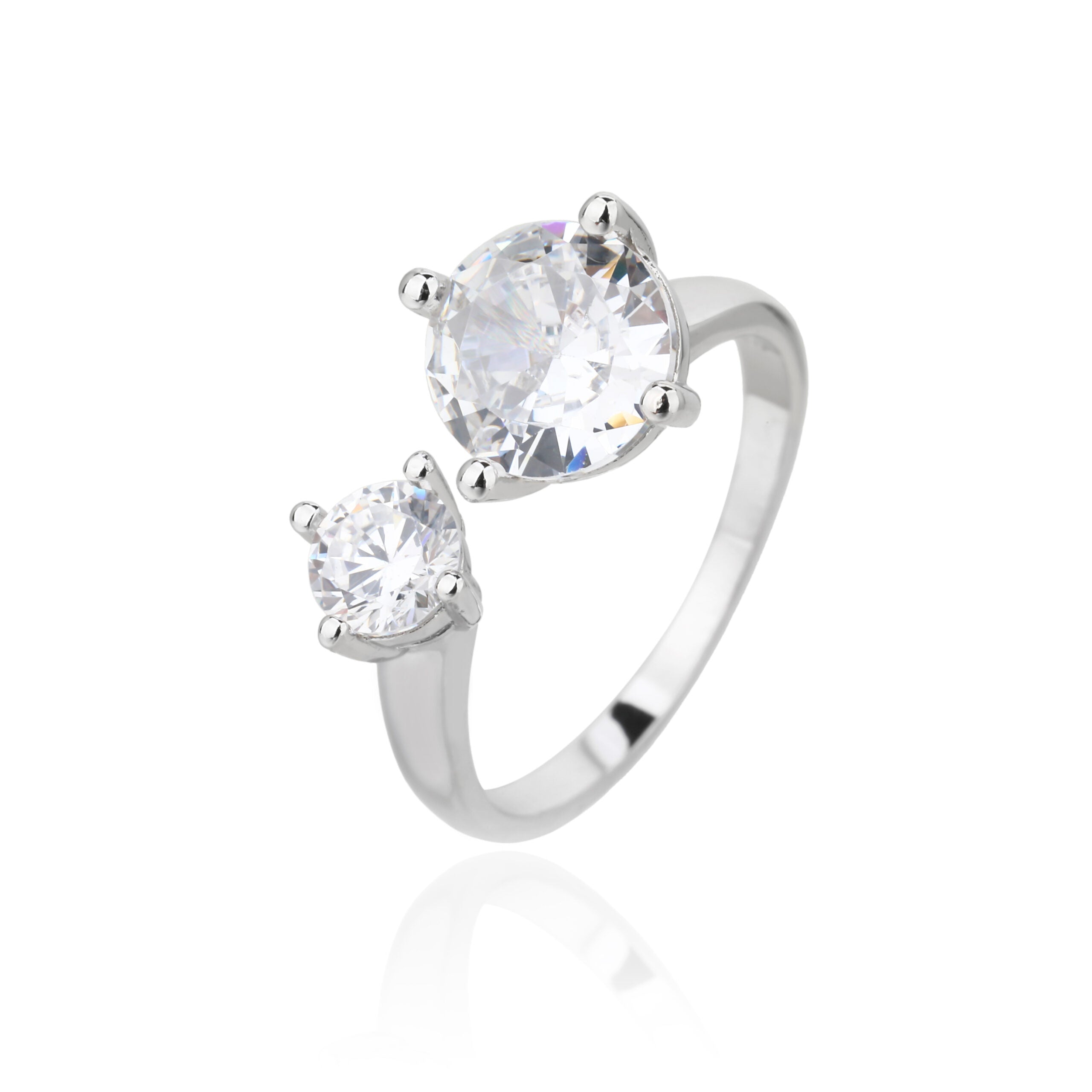 טבעת כסף עם זוג אבני זרקון על חישוק פתוח