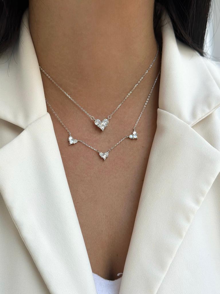 שרשרת רוז גולד עם שלוש אבני זרקון המשלימות זו את זו