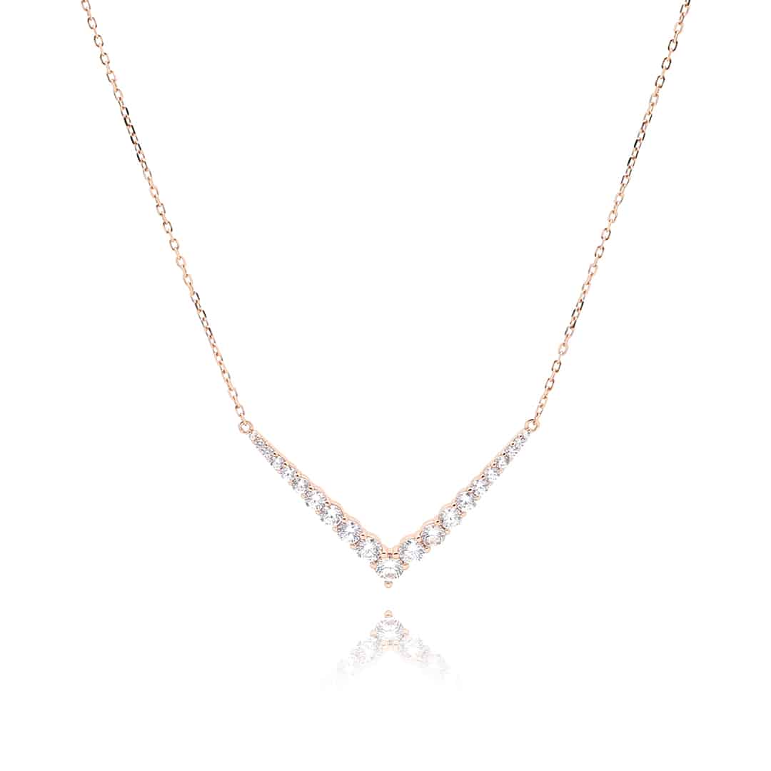 שרשרת כסף בציפוי רוז גולד עם מספר אבני זירקון בגדלים שונים