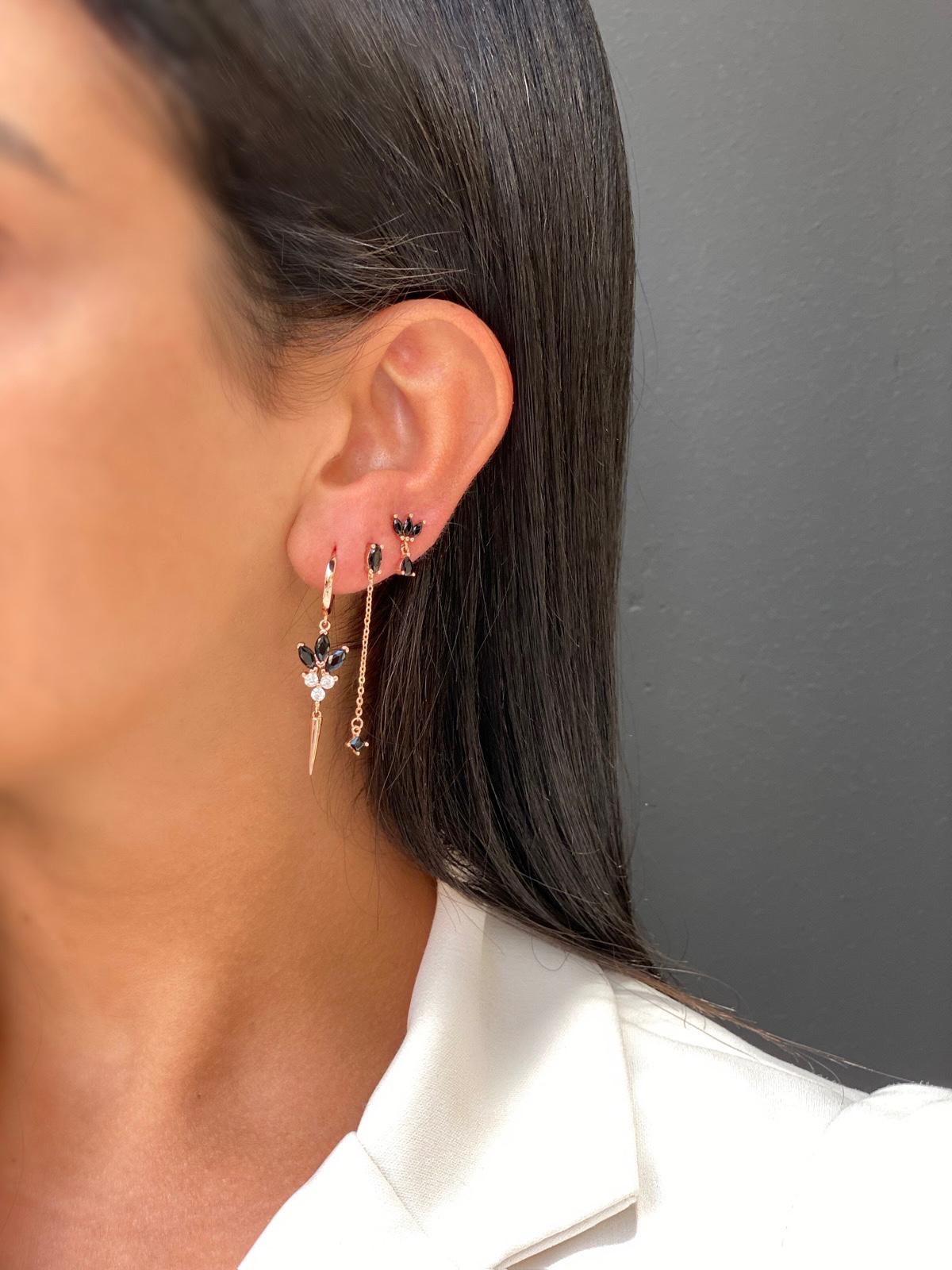 עגיל רוז גולד משולב חישוק ותיליון בשיבוץ זירקון