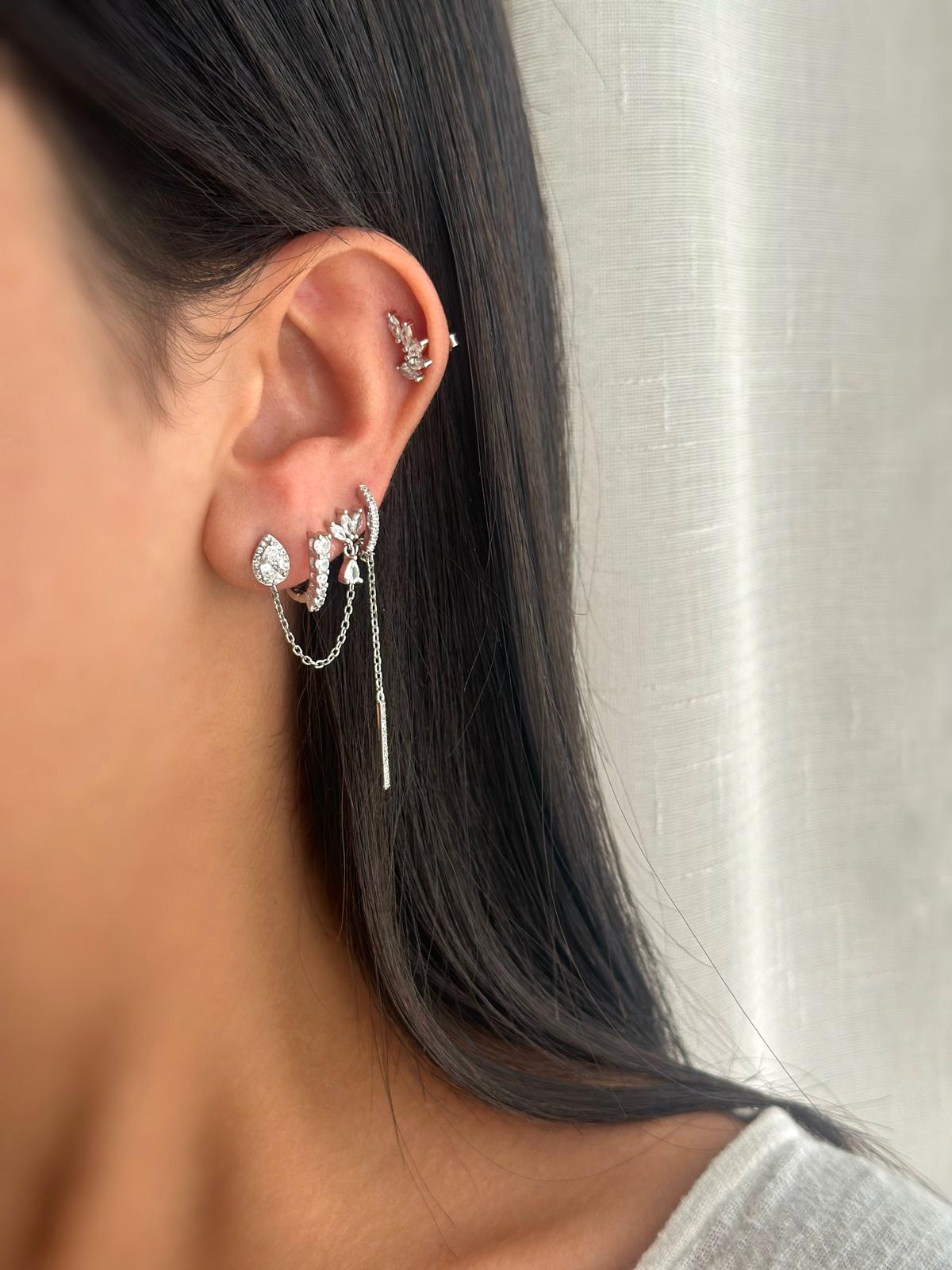 עגילי שני חורים מכסף טהור עם אבן זירקון צבעונית בחיתוך טיפה